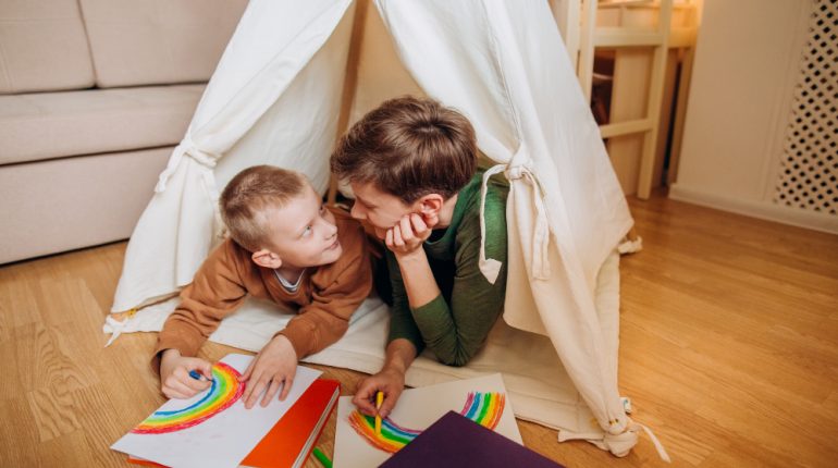 Cum să creezi o cameră a copilului mai sigură