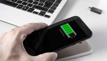 Monitorizarea consumului de baterie: O metodă de supraveghere neașteptată